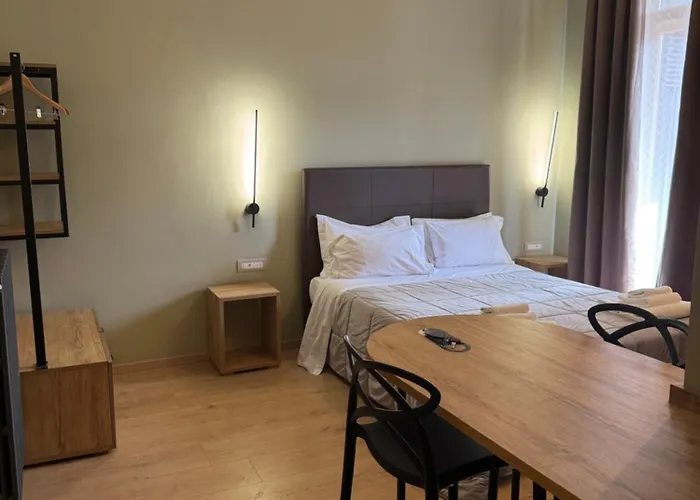 Manhattan Room & Suite